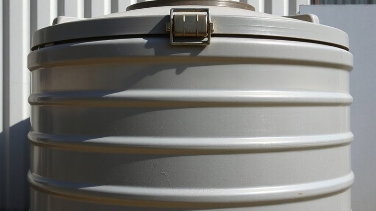 opaque ribbed tanks resist damage